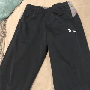 Like new boys under armour pants youth med